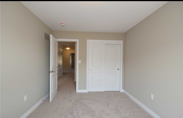 Townhouse for rent in summit park  stoney creek in Long Term Rentals in Hamilton - Image 9