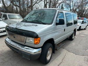 2005 Ford E-Series Van Recreational