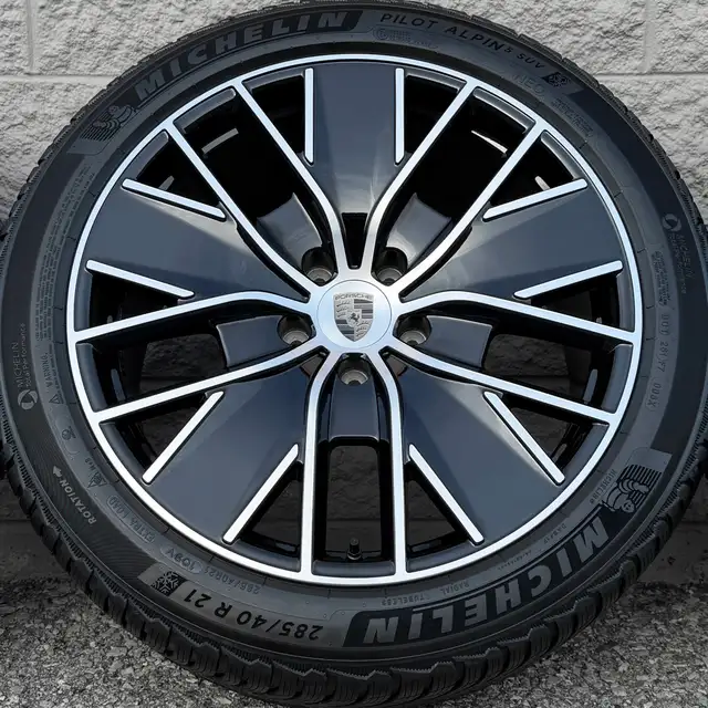 (NEW) 4x Porsche Macan EV Electric 21" OEM Winter Wheels Package in Tires & Rims in City of Toronto - Image 5