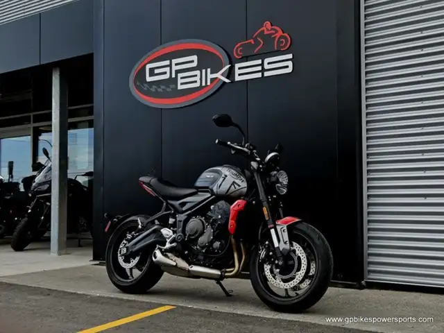 2023 Triumph Trident 660 Silver Ice Diablo Red in Street, Cruisers & Choppers in Oshawa / Durham Region - Image 2