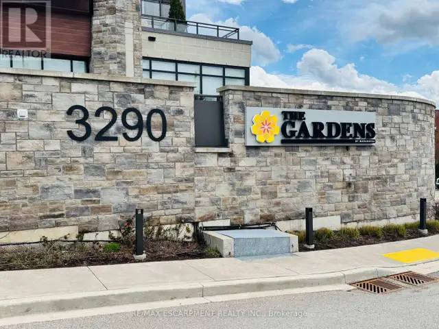 309 - 3290 NEW STREET Burlington (Roseland), Ontario in Condos for Sale in Oakville / Halton Region - Image 4