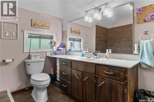 205 5th AVENUE E Gravelbourg, Saskatchewan in Houses for Sale in Moose Jaw - Image 31