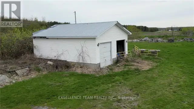 19100 KENYON CONC RD 7 ROAD North Glengarry, Ontario in Land for Sale in Ottawa - Image 17