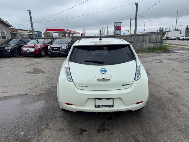 2012 Nissan Leaf SL, FULL ELECTRIC, ONLY 43,000KMS, GREAT SHAPE in Cars & Trucks in London - Image 4