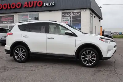 Toyota RAV4 LIMITED HYBRIDin. Embark on an adventure with the Toyota RAV4 LIMITED. This SUV redefine...