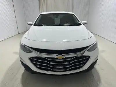 Chevrolet Malibu 1LT Mags Caméra Bluetooth *Bas kilométrage* 2024Découvrez cette **Chevrolet Malibu...