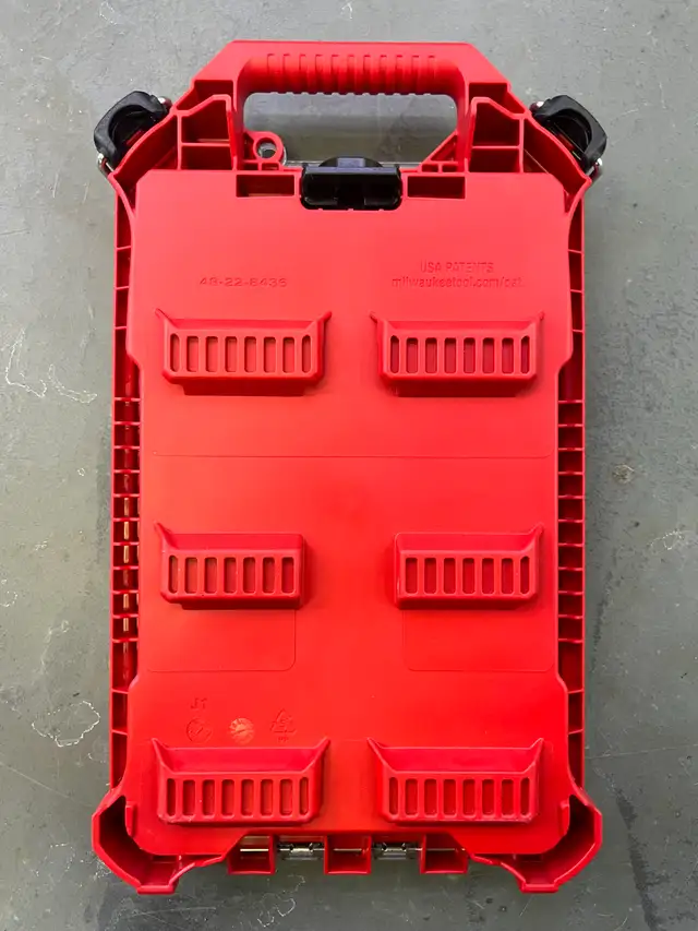 Milwaukee 32 pc 3/8" Metric Ratchet and Socket Set PACKOUT in Hand Tools in Mississauga / Peel Region - Image 5