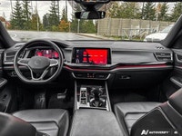 Discover the perfect blend of dynamic performance and upscale comfort in this 2024 Volkswagen Atlas... (image 9)