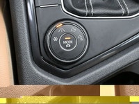 The 2022 Volkswagen Tiguan Comfortline R-Line 4Motion has received positive reviews for its solid bu... (image 9)