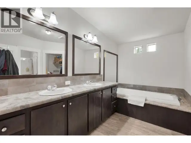 2804 Auldgirth Road Clearwater, British Columbia in Land for Sale in Kamloops - Image 24