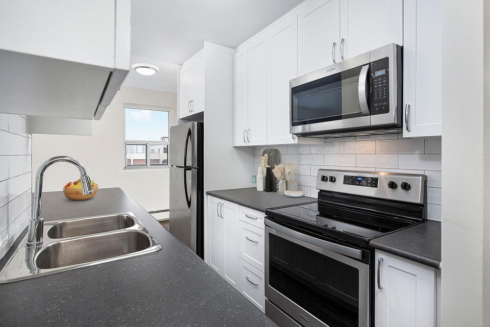 2 Bedroom Apartment for Rent - 3967 Lawrence Avenue East 5