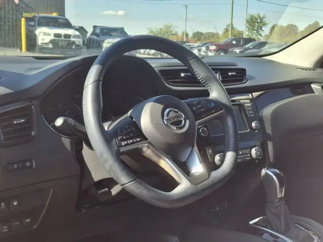2023 Nissan Qashqai SV AWD | Heated Seats + Steering | in Cars & Trucks in Guelph - Image 10
