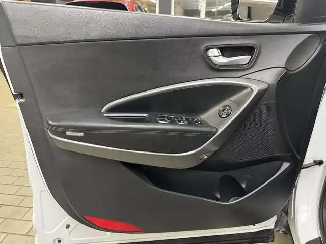 2017 Hyundai Santa Fe Sport AWD 4dr 2.4L Premium in Cars & Trucks in Longueuil / South Shore - Image 18