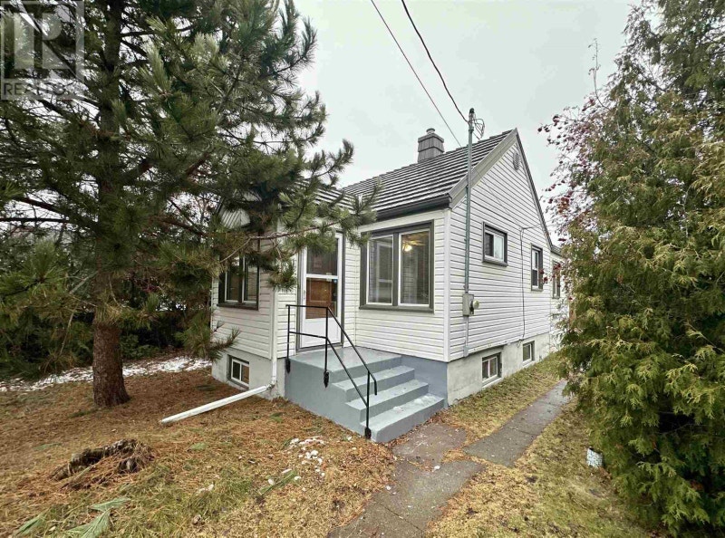 432 Leslie Avenue Thunder Bay, Ontario Houses for Sale Thunder Bay