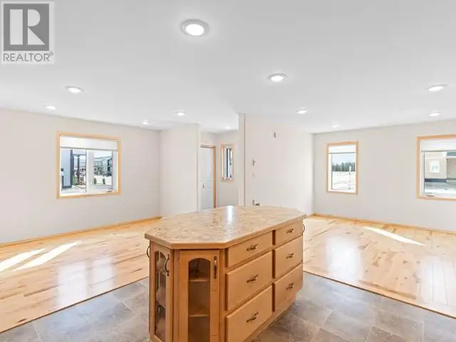 220 WITCH HAZEL DRIVE Whitehorse, Yukon in Houses for Sale in Whitehorse - Image 9