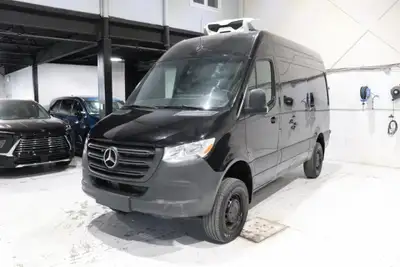 2020 Mercedes-Benz Sprinter 2500 4x4 Diesel Réfrigéré Zanotti Z350 a vendre chez Auto ASK a Saint-Eu...