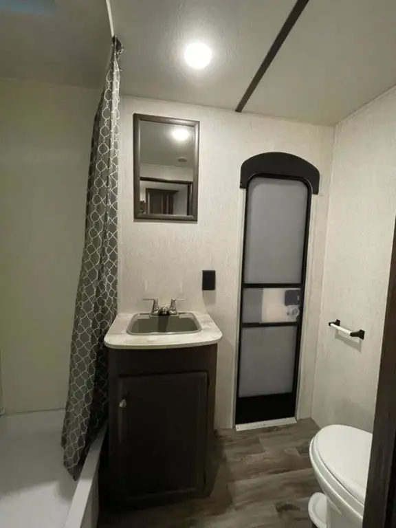 2019 Starcraft 31BHU in Travel Trailers & Campers in St. Albert - Image 12