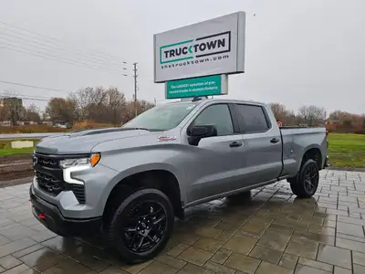 2025 CHEVROLET SILVERADO 1500 LT Trail Boss, registering only 49,710kms and featuring the aggressive...