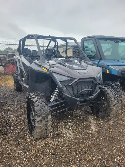 Great deal on this new Pro R Premium! There is an option for 0% financing oac OR the price listed. G...