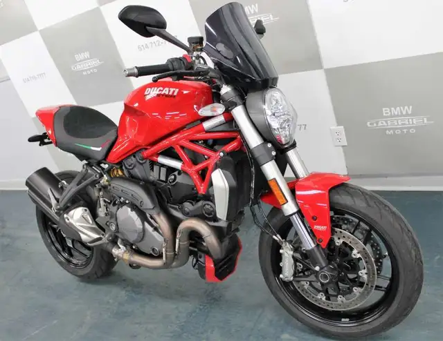 2021 Ducati Monster 1200 in Sport Bikes in City of Montréal - Image 3