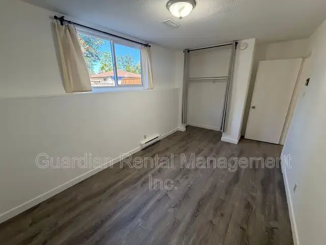 1 Bed 1 Bath lower unit in Current River - 390 Elliot Street in Long Term Rentals in Thunder Bay - Image 9