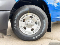 This Ram 1500 Classic has a dependable EZH 5.7L HEMI(R) VVT V8 w/ FuelSaver MDS engine powering this... (image 9)