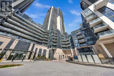 Experience Luxury Living in a Prime Location!Welcome to this beautifully maintained and freshly pain...