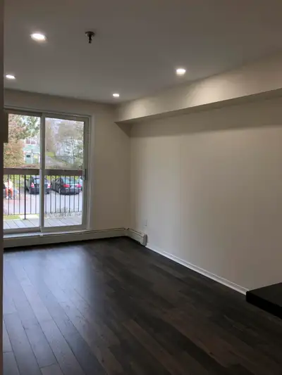 Charming 1-Bedroom with Balcony on Dartmouth Waterfront Discover your new home at Harbourshore Apart...