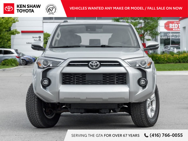 2023 Toyota 4Runner 7 PASSENGER / NAVIGATION / LEATHER / SUNROOF in Cars & Trucks in City of Toronto - Image 2