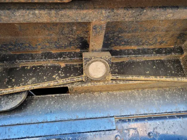 2013 WESTERN STAR 6900XD in Heavy Trucks in Saskatoon - Image 90