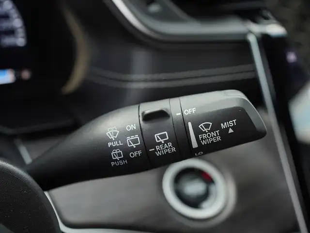 2023 Jeep Grand Cherokee Limited, Adaptive Cruise Control, Apple in Cars & Trucks in Mississauga / Peel Region - Image 23