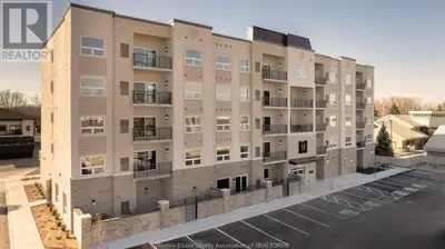 1740 SPRUCEWOOD AVENUE Unit# 305 LaSalle, Ontario
