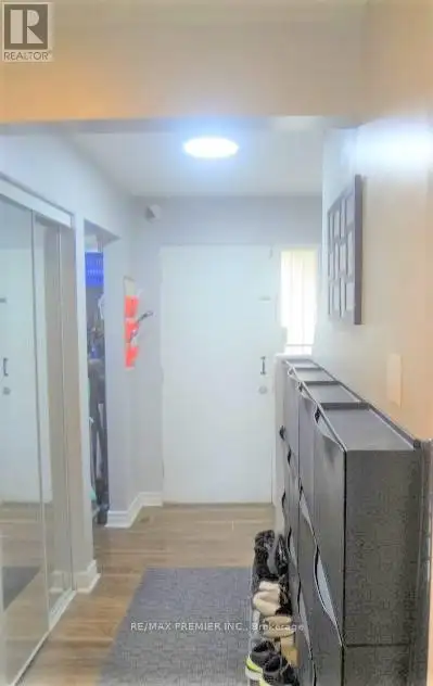43 - 246 JOHN GARLAND BOULEVARD Toronto (West Humber-Clairville)63006662626563124