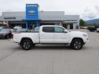 2018 Toyota Tacoma TRD Sport Sporty styling, legendary reliability, and proven off-road capability c... (image 3)