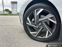 The advertised vehicle price is based on a promotional finance offer. Customers who purchase the veh... (image 8)