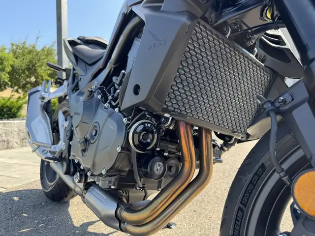 2025 Honda CB750AS Hornet ABS in Sport Bikes in Kitchener / Waterloo - Image 12