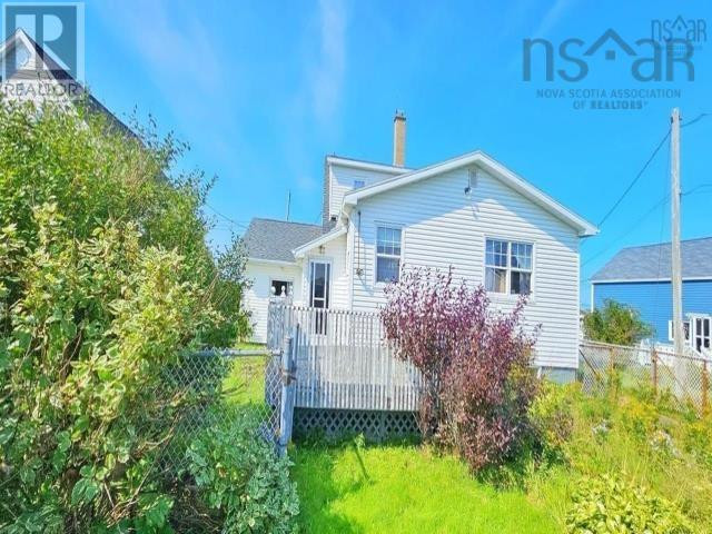 236 Wallace Road Glace Bay, Nova Scotia in Houses for Sale in Cape Breton - Image 3