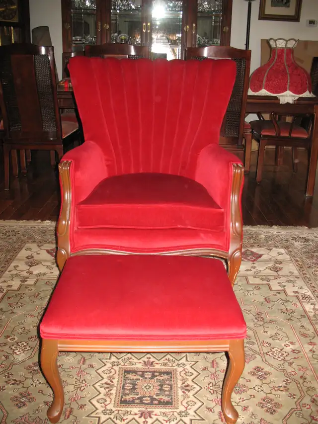MOVING FULL GARAGE WITH GREAT STUFF in Garage Sales in Markham / York Region - Image 4