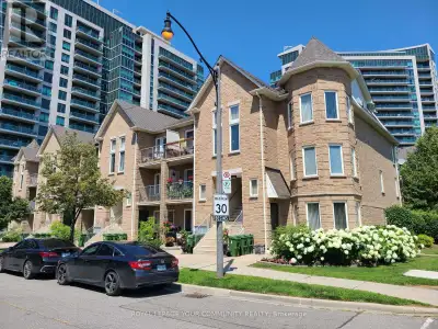 101 - 130 VANDERHOOF AVENUE Toronto (Leaside), Ontario