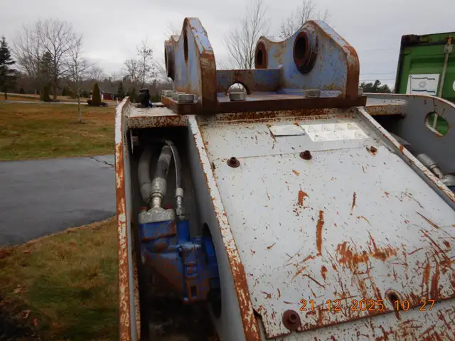 TERMINATOR TX750 75,000 ft-lb  QUARRY-DEMOLITION HAMMER/BREAKER in Heavy Equipment in City of Halifax - Image 32