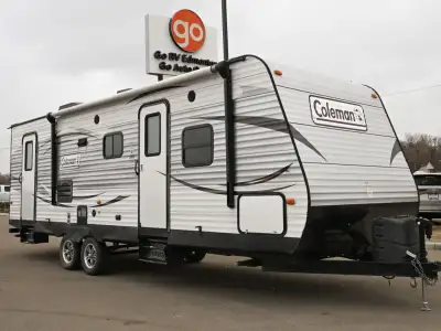 The 2017 Coleman 263BH is a family-style bunkhouse travel trailer built for maximizing sleeping spac...