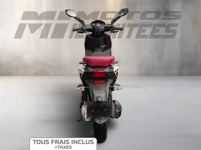 2020 APRILIA SR 50 MT in Scooters & Pocket Bikes in Laval / North Shore - Image 8
