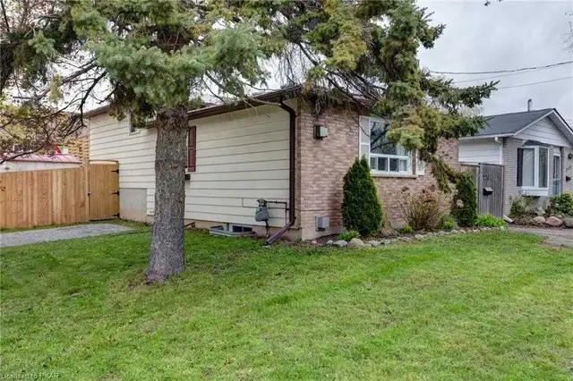 Lease 1Bed / 1Bath Lower Unit in Peterborough - utilities Incl in Long Term Rentals in Peterborough - Image 11