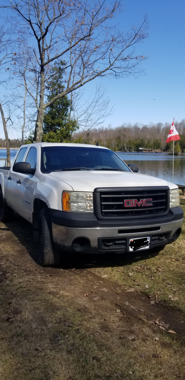 2012 gmc 4x4 in Cars & Trucks in Ottawa