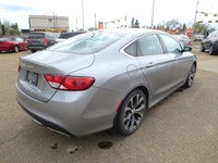 *12M/20K POWER TRAIN WARRANTY INCLUDED ON LISTED PRICE* OPTIONS INCLUDE VOICE ACTIVATED NAVIGATION,... (image 2)