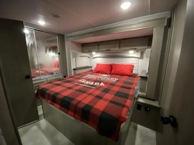 2023 Coachmen RV Freelander 29KB in RVs & Motorhomes in Dawson Creek - Image 6
