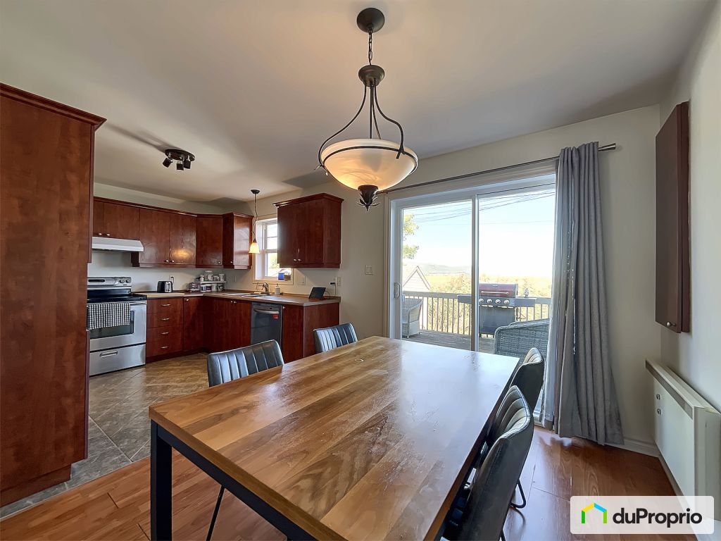 $549,900 - Duplex for sale in St-Cesaire — photo 2