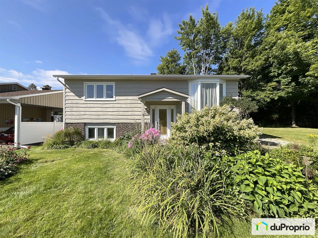 $435,000 - Bungalow for sale in Sherbrooke (Rock Forest) — photo 1