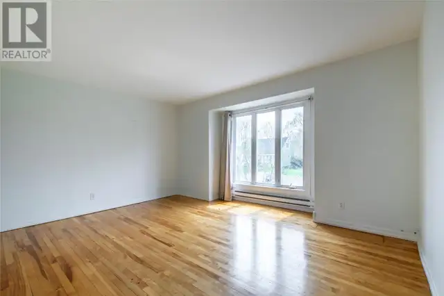 84 Whiteway Street St. John's, Newfoundland & Labrador62863790036866123