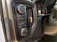 Excellent condition with a clean carfax Chevrolet Silverado 2500 HD 4x4 crew cab Long Box! This 2500... (image 8)